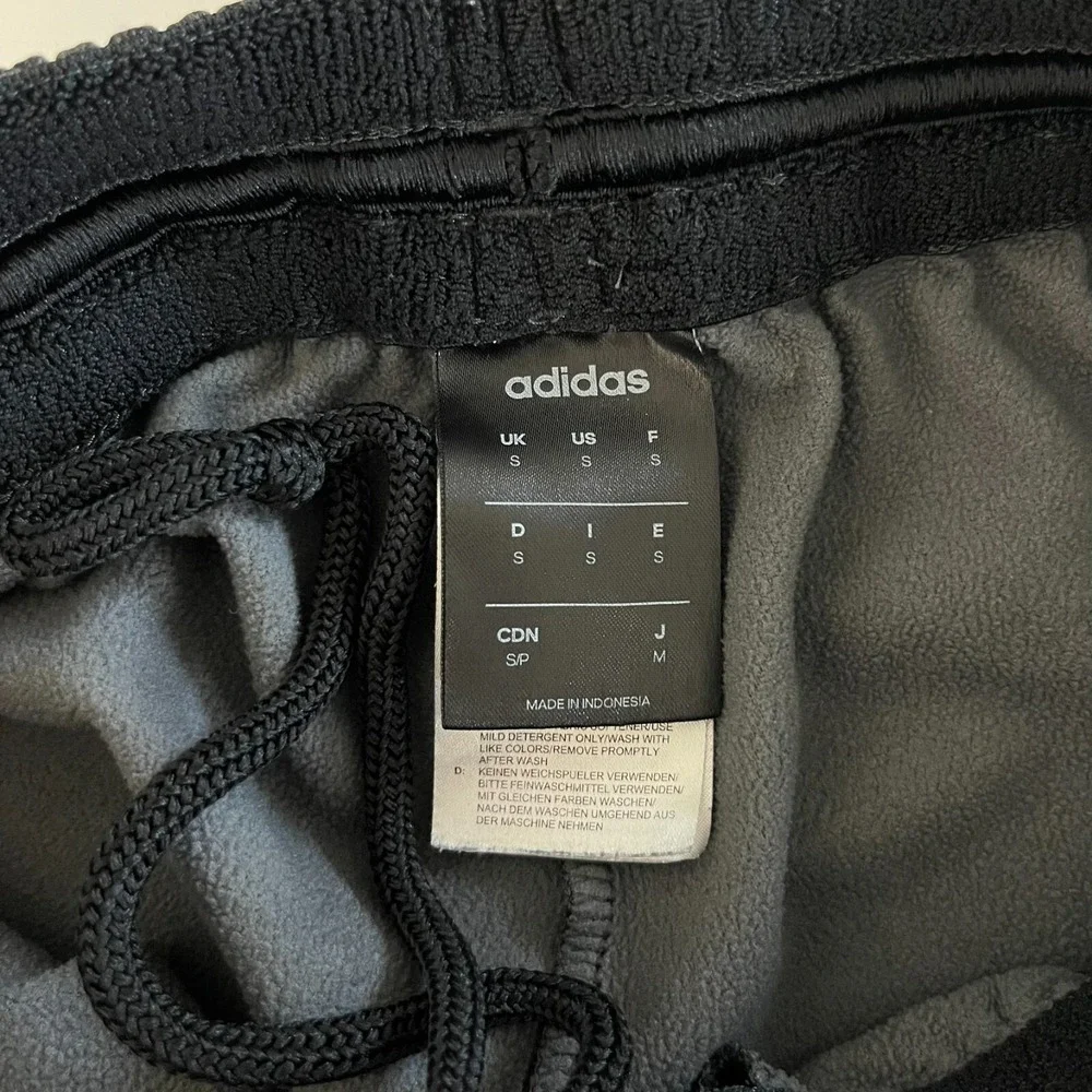 Adidas‎ Sweatpants Men's Size S Gray Striped Fleece Lined Drawstring